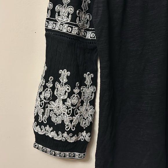 Tropic Heat by INC off shoulder silver on black appliqué polyester rayon size S - Picture 4 of 6